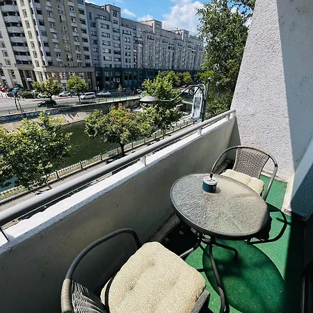 Apartment Calea Victoriei Chic